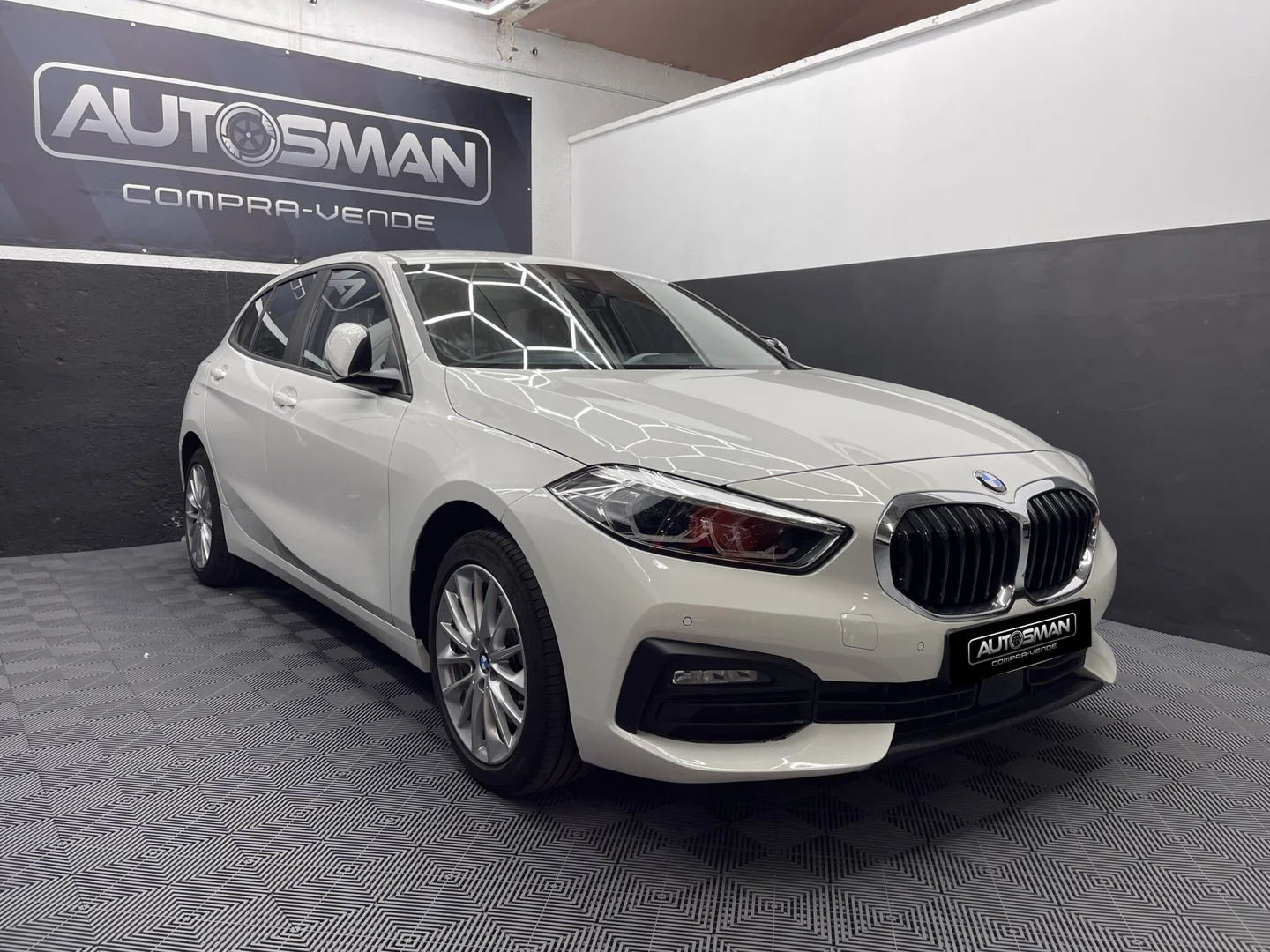 BMW Serie 1 118i 2023 Gasolina Blanco - Imagen 6 de 63